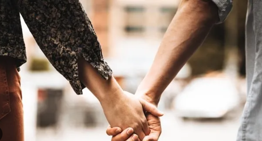 Yetişkin Yakın İlişkilerinde Bağlanma Örüntülerinin Rolü